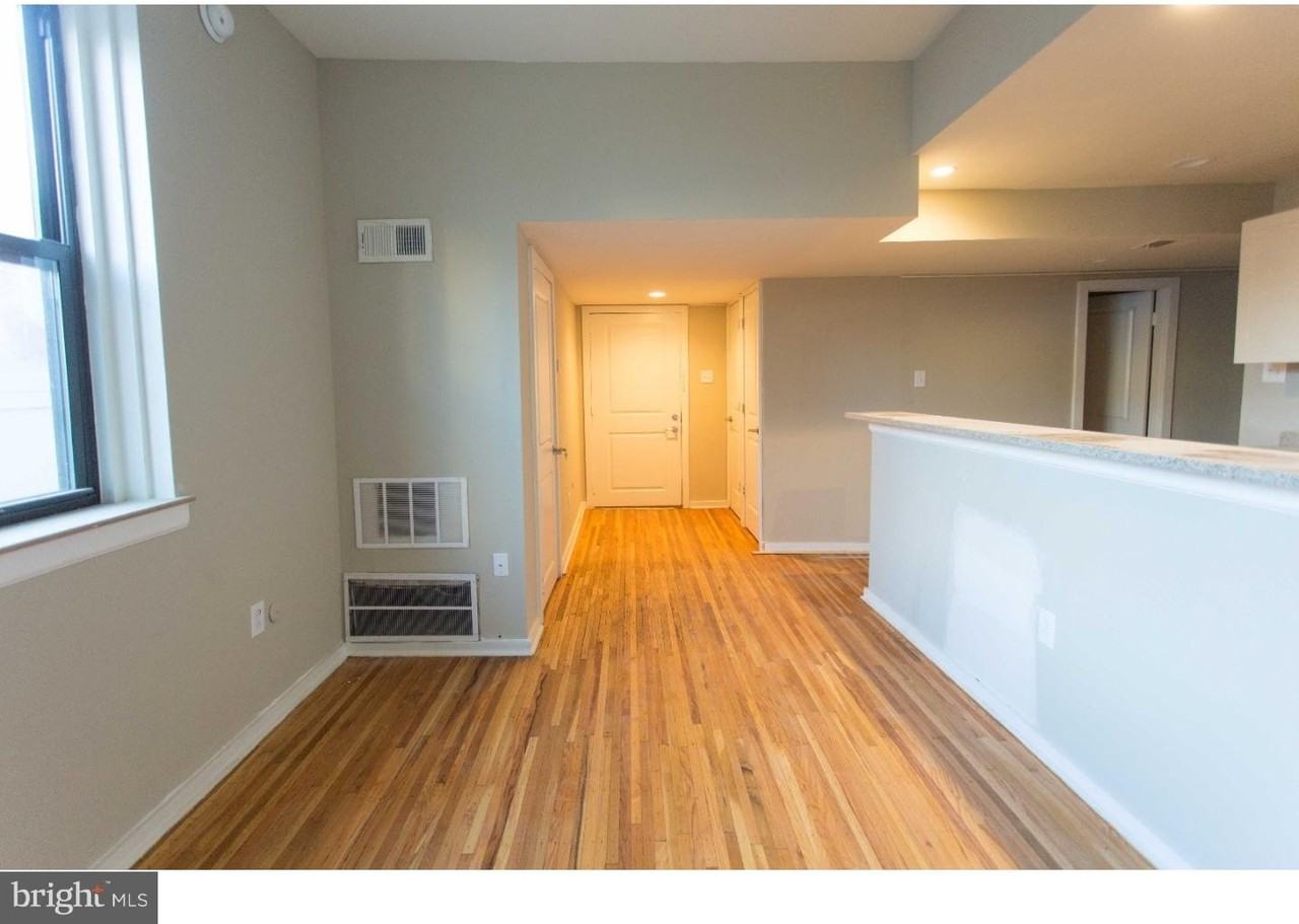 413 S 11th St Apt 2 #2 - Photo 7 of 23