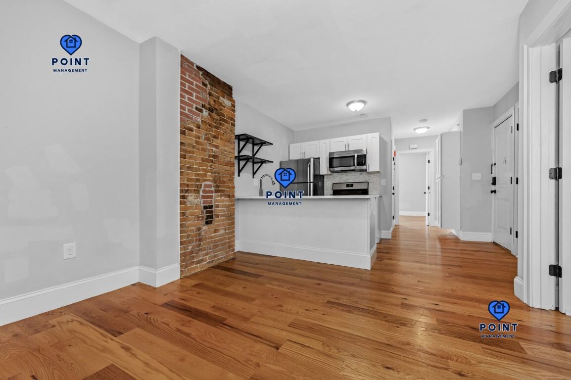 149 Bremen St #1 - Photo 2 of 7