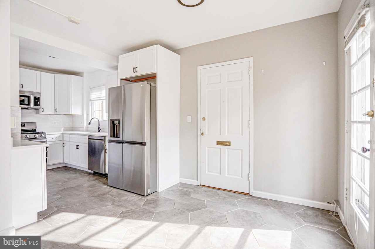 1700 Preston Rd - Photo 7 of 22