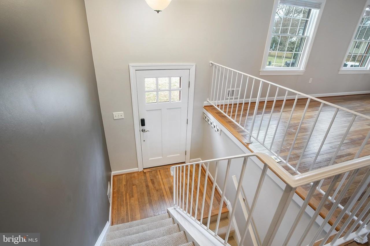 8300 Midwood St - Photo 6 of 37