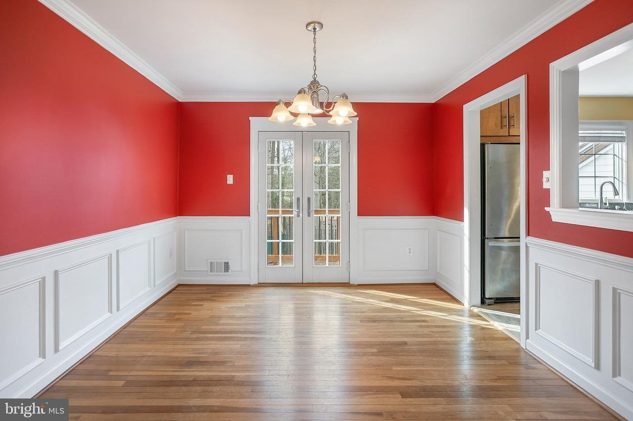 8300 Midwood St - Photo 7 of 37