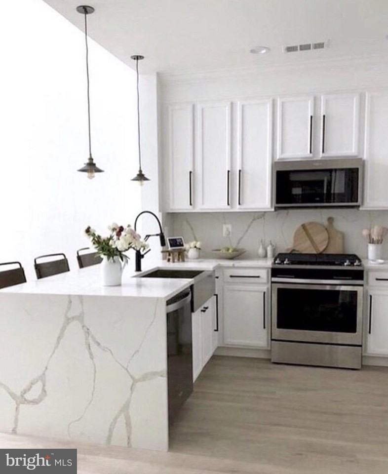 2665 Prosperity Ave Apt 434 #434 - Photo 2 of 15