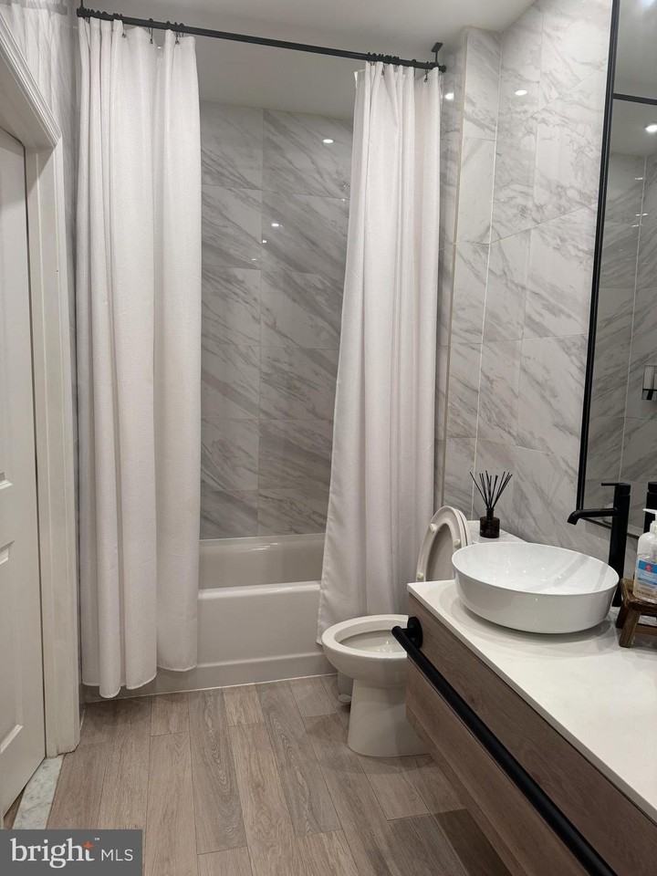 2665 Prosperity Ave Apt 434 #434 - Photo 4 of 15