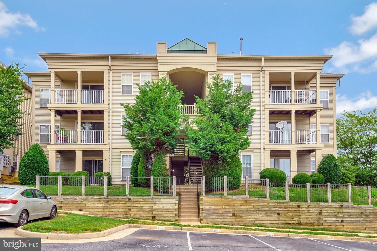 1067 Gardenview Loop Apt 302 #302 - Photo 2 of 35