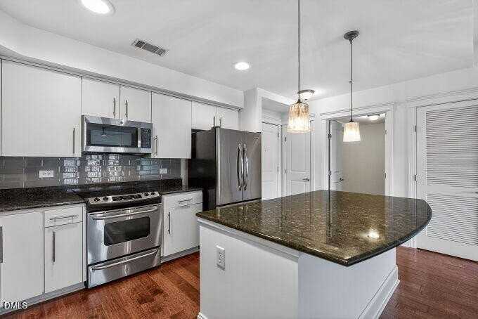 222 Glenwood Ave Apt 513 #513 - Photo 5 of 43