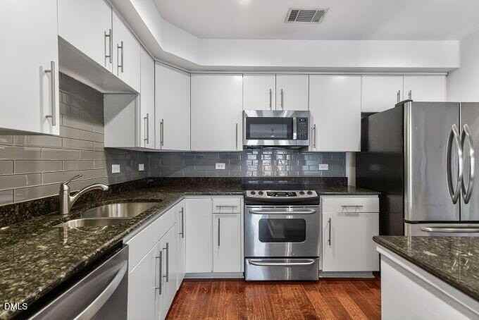 222 Glenwood Ave Apt 513 #513 - Photo 6 of 43