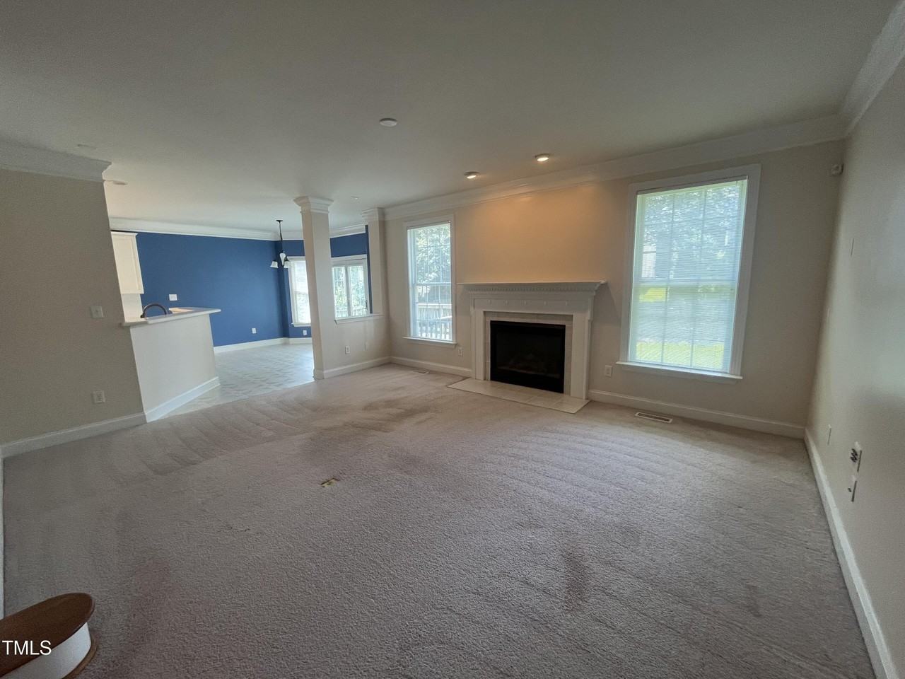 9313 Palm Bay Cir - Photo 6 of 35