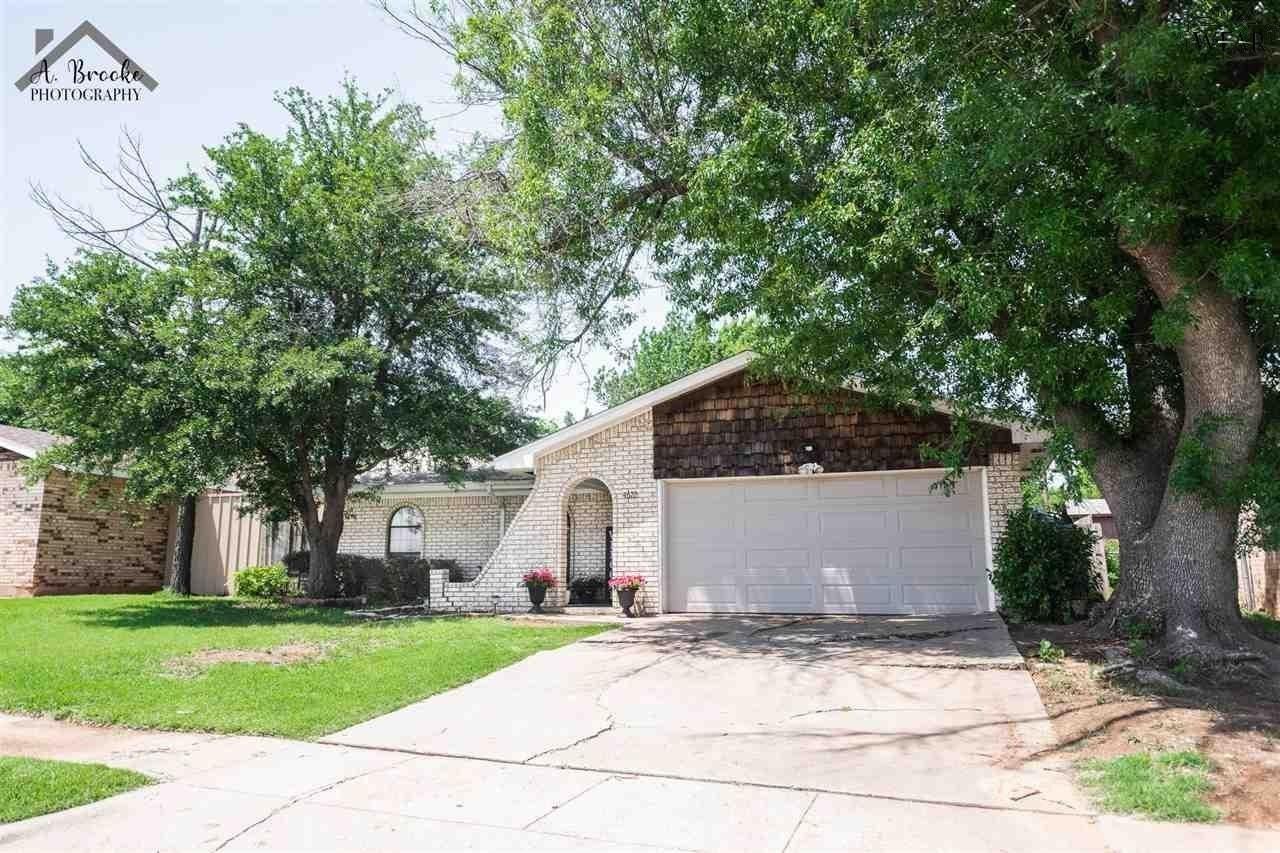 4672 Rainbow Dr - Photo 2 of 30