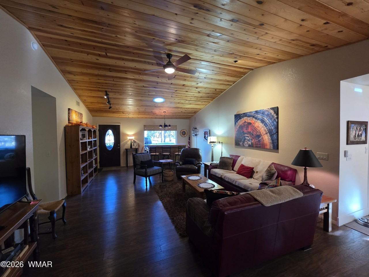 7507 Tall Pine Dr - Photo 3 of 32