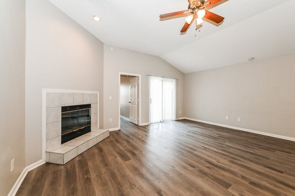 3578 Caroline Vale Blvd - Photo 5 of 16