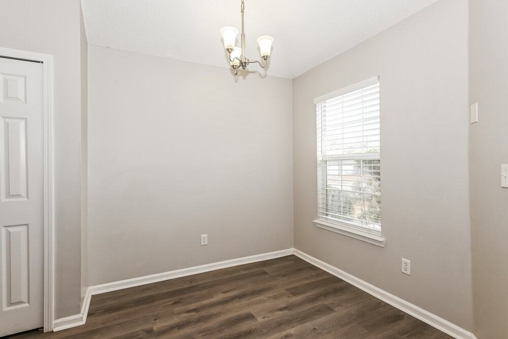 3578 Caroline Vale Blvd - Photo 6 of 16