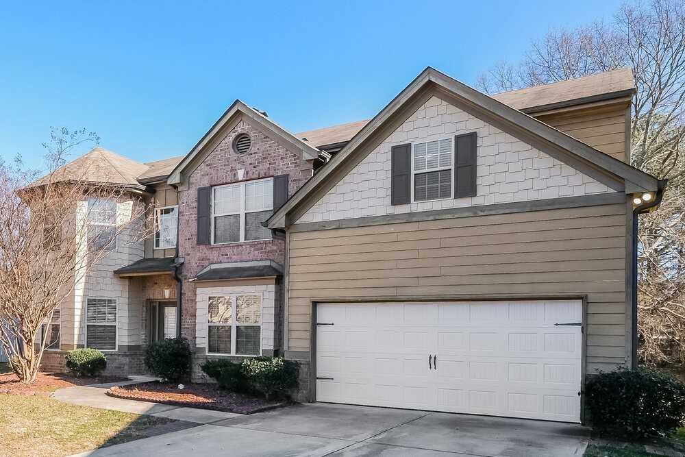 3258 Sag Harbor Ct - Photo 4 of 17