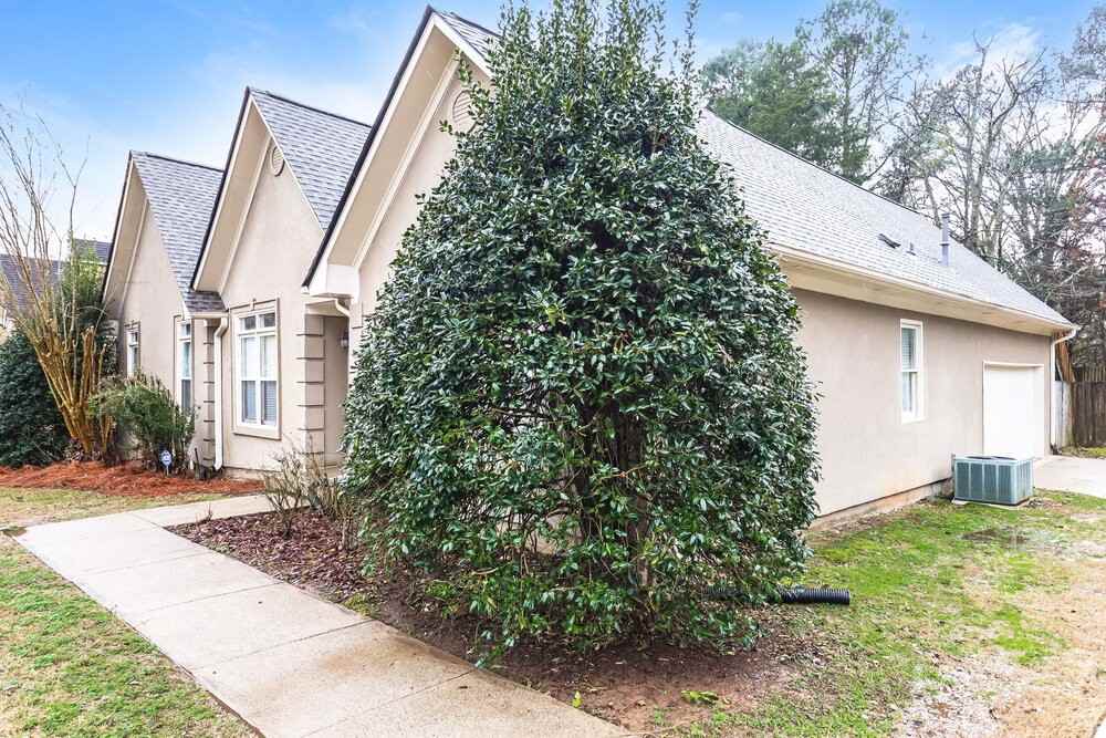 1001 Saddlecreek Pkwy - Photo 3 of 16