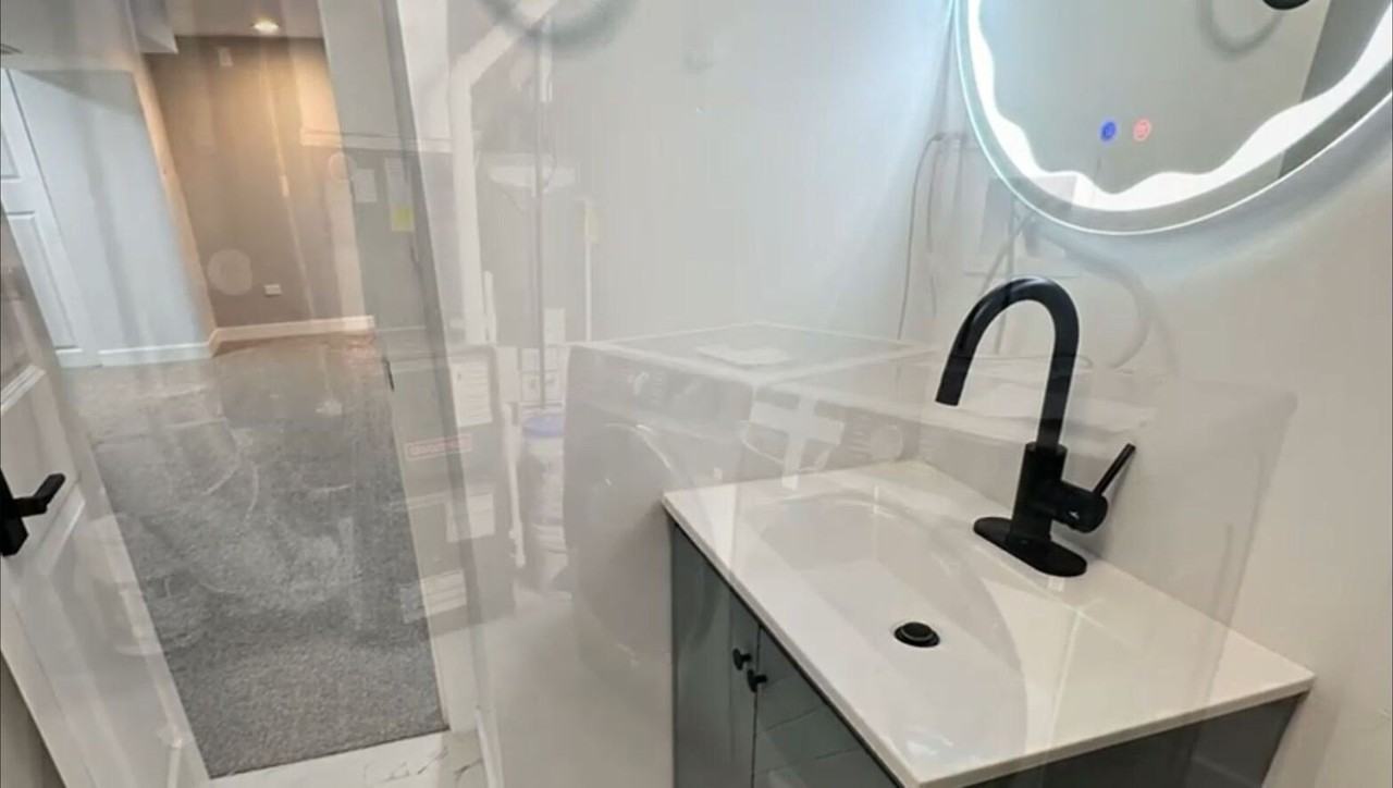 6248 N Hoyne Ave Unit C #C - Photo 5 of 14