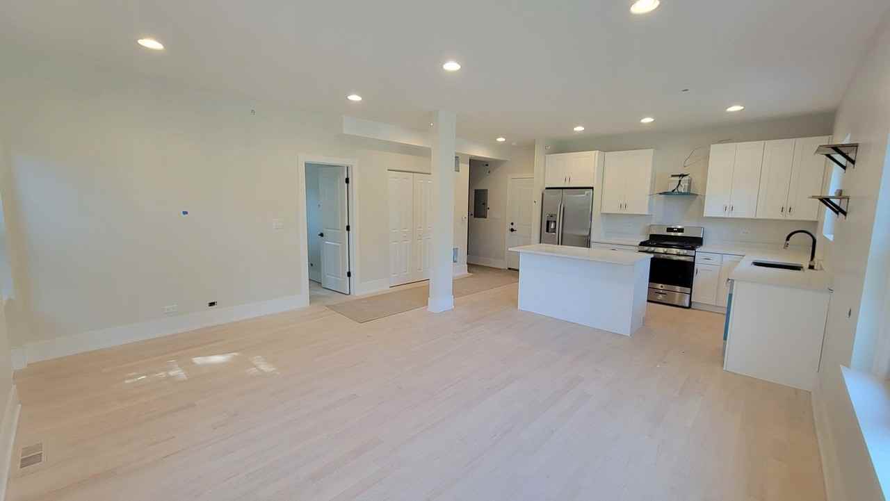 4000 Forest Ave Unit 1 #1 - Photo 3 of 10