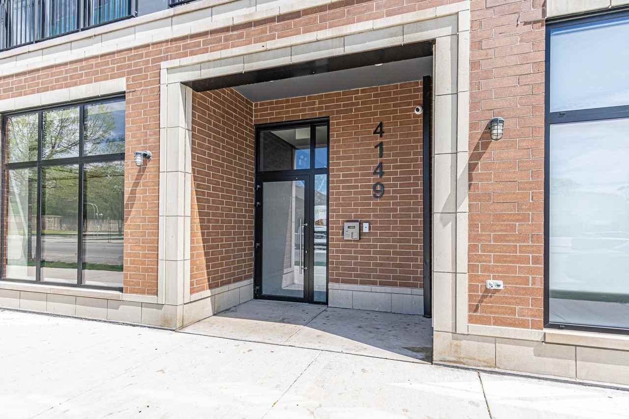 4149 S Cottage Grove Ave Apt 305 #305 - Photo 2 of 27