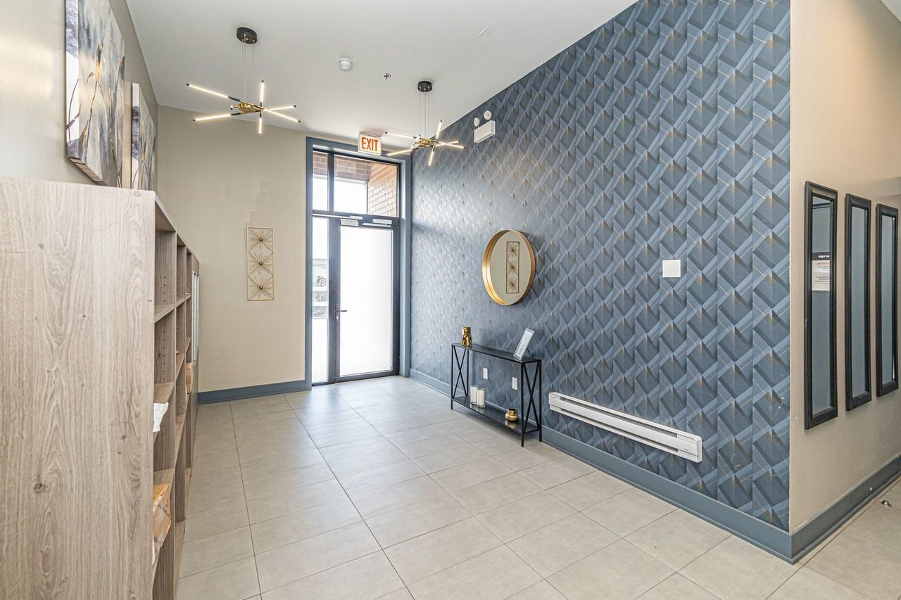 4149 S Cottage Grove Ave Apt 305 #305 - Photo 3 of 27