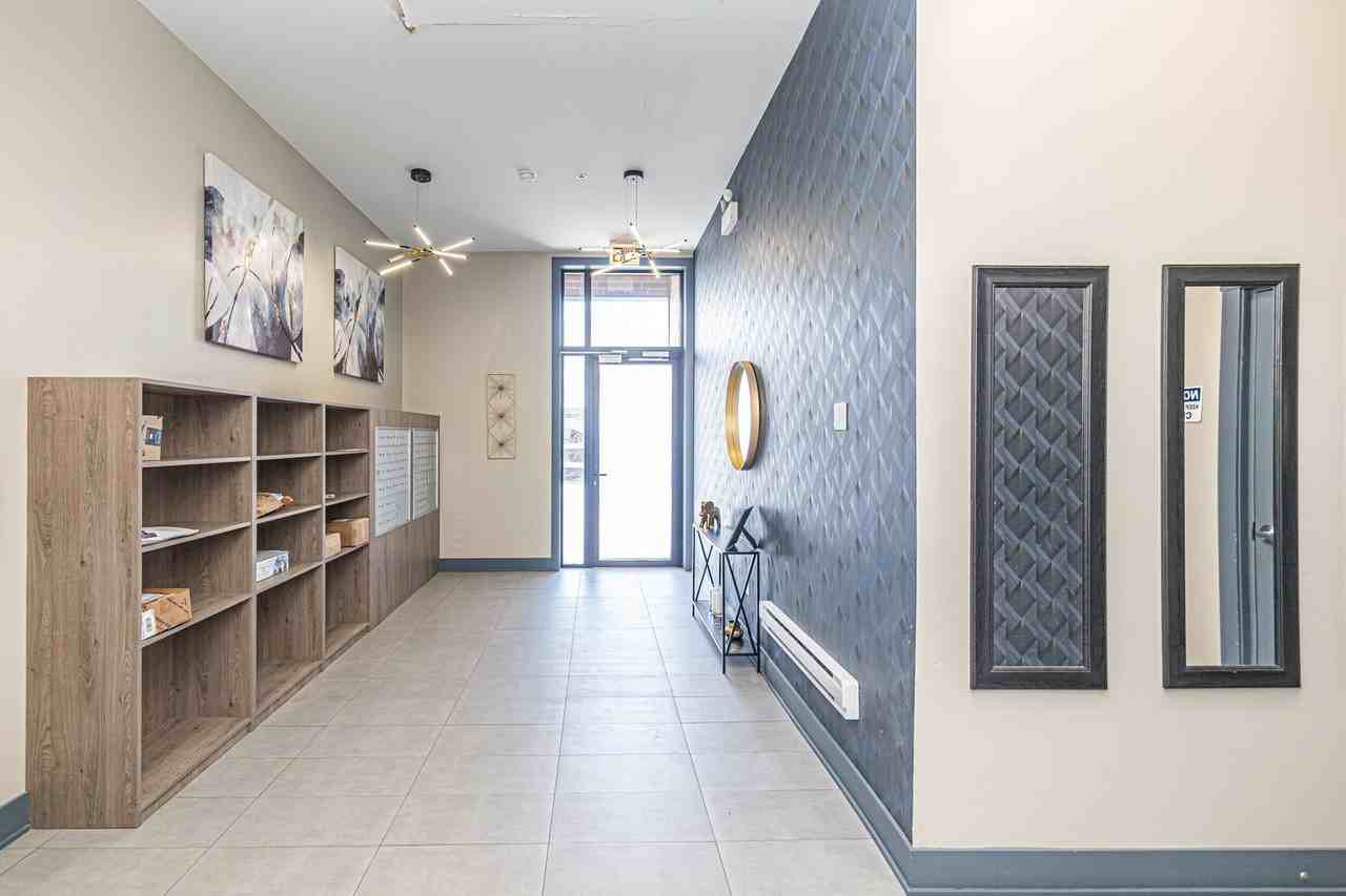 4149 S Cottage Grove Ave Apt 305 #305 - Photo 4 of 27