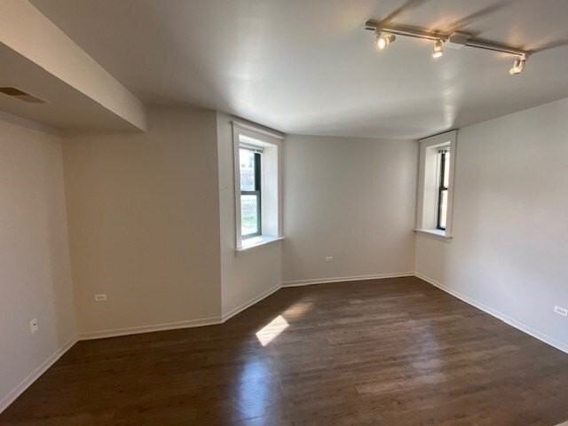 30 E Roosevelt Rd Apt 501 #501 - Photo 4 of 6