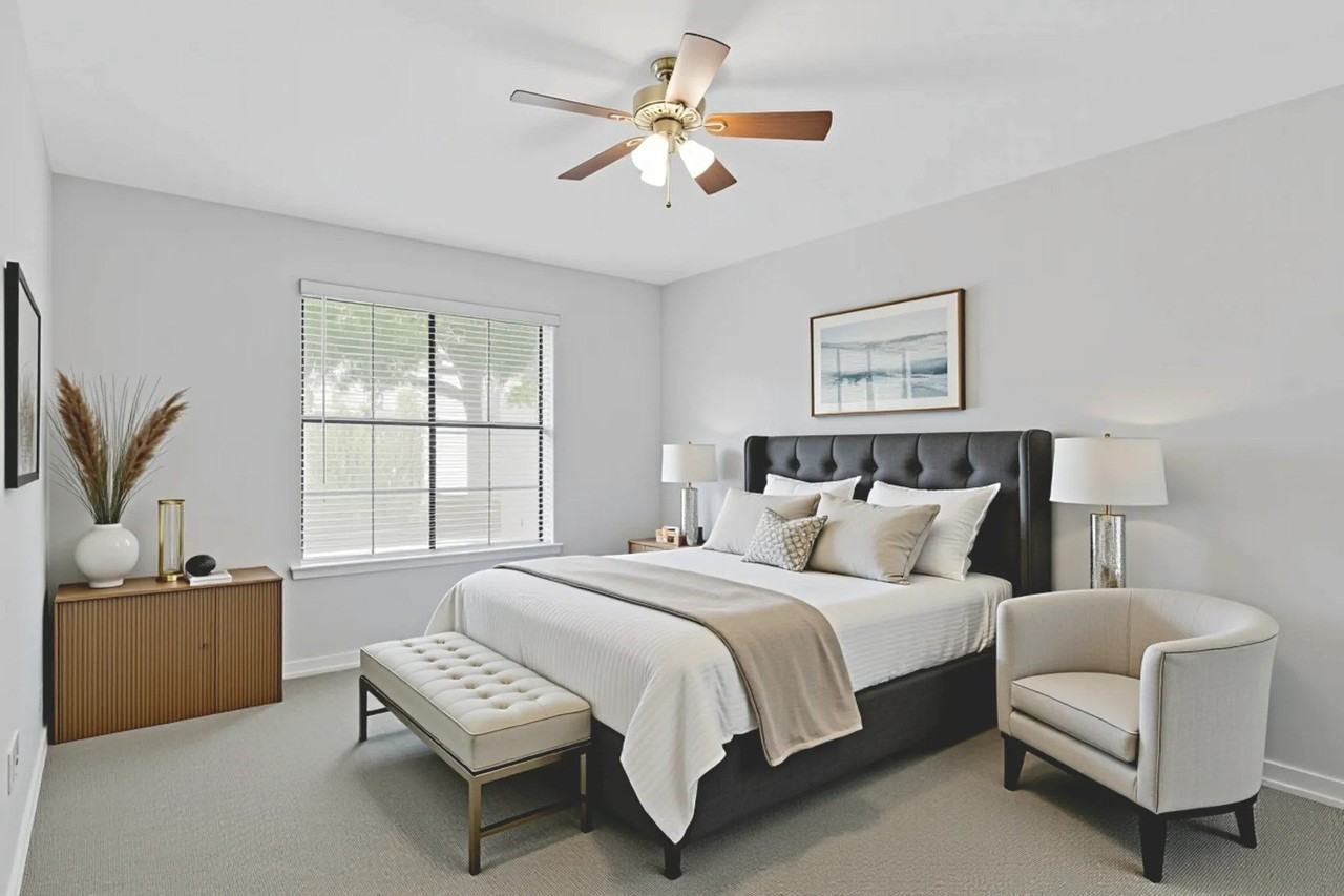 452 Harrison Ct - Photo 7 of 11