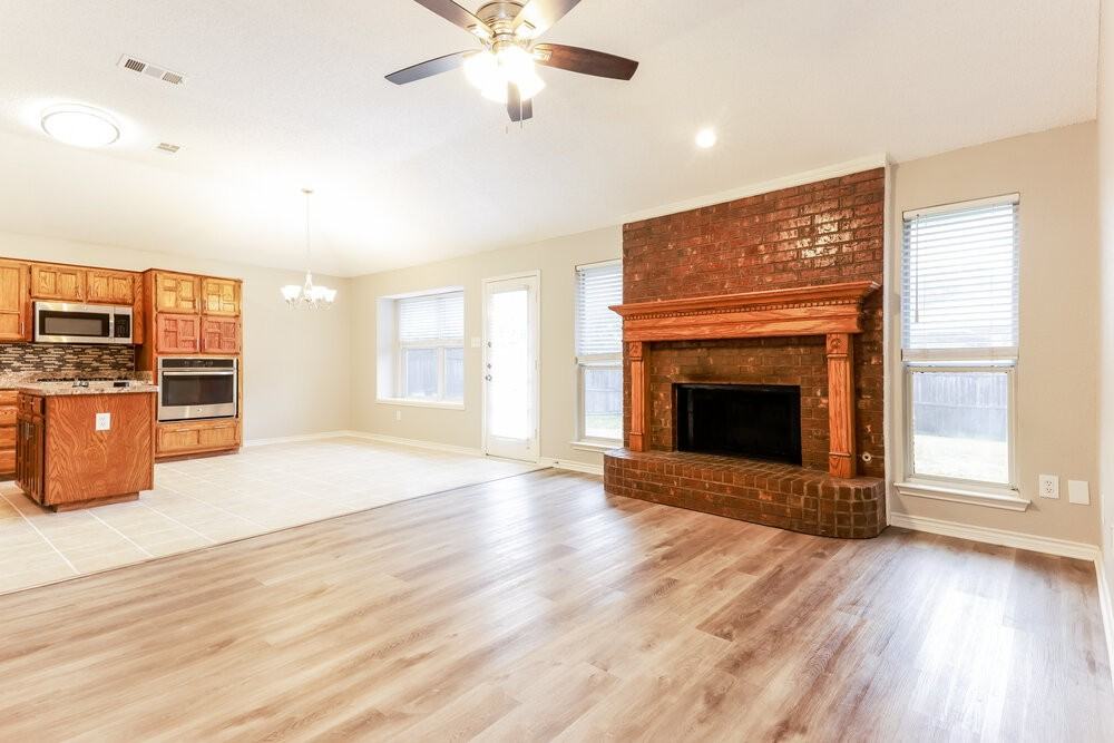 1506 Chapman Dr - Photo 4 of 16