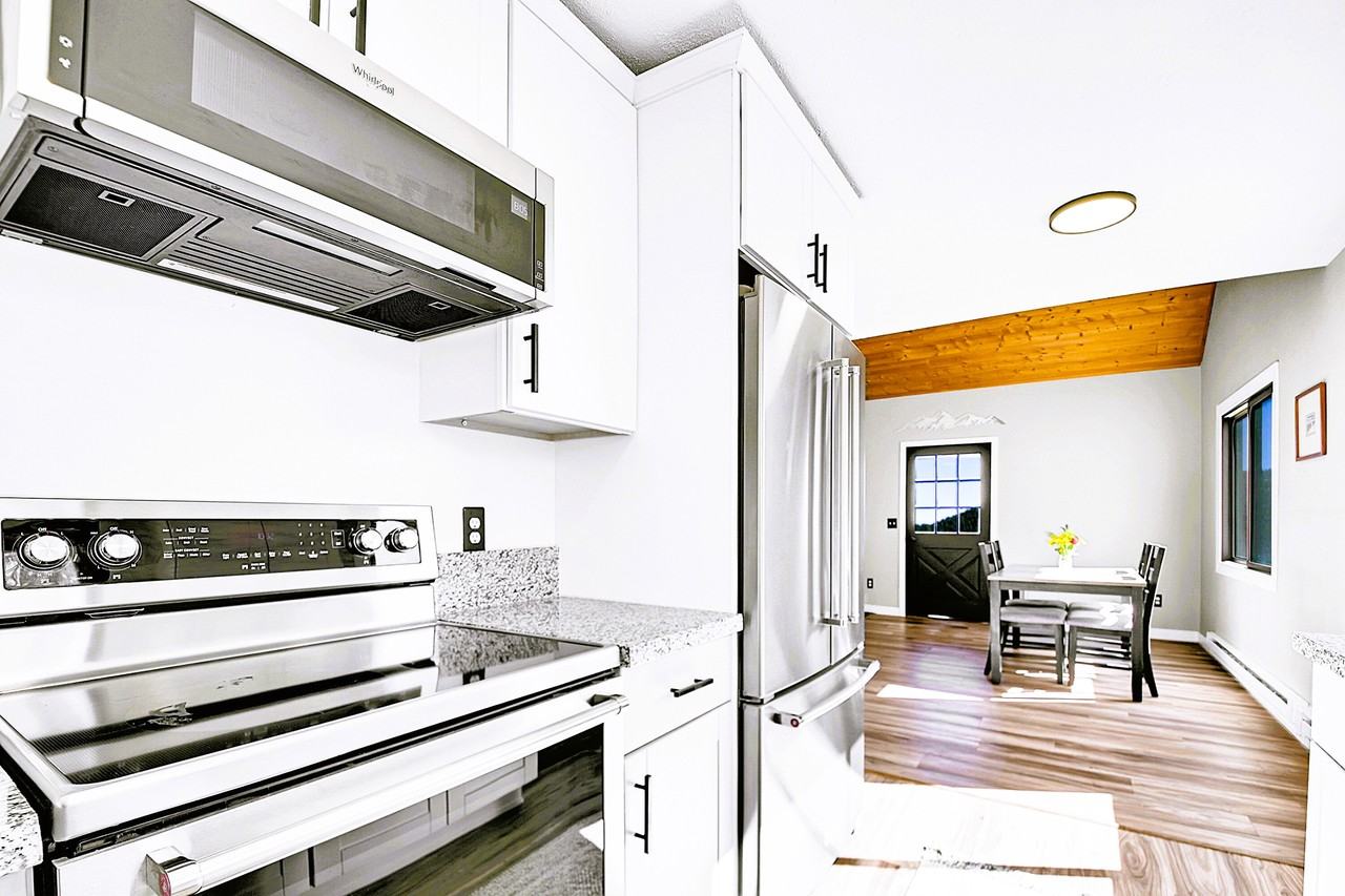 1244 Hyland Dr #1 - Photo 6 of 47