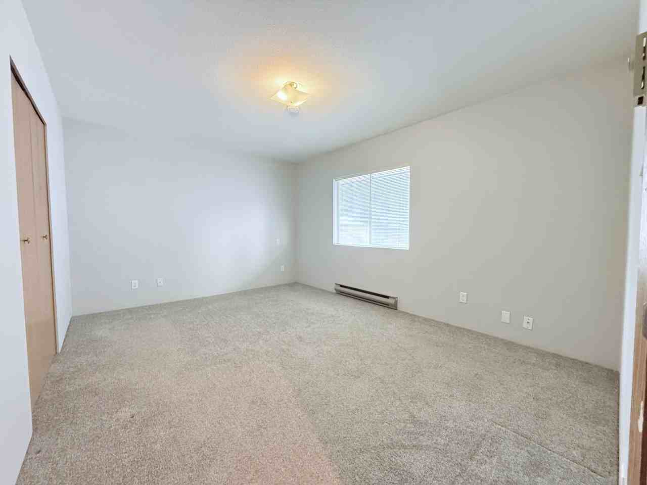 976 East 11th Avenue - Photo 6 of 14