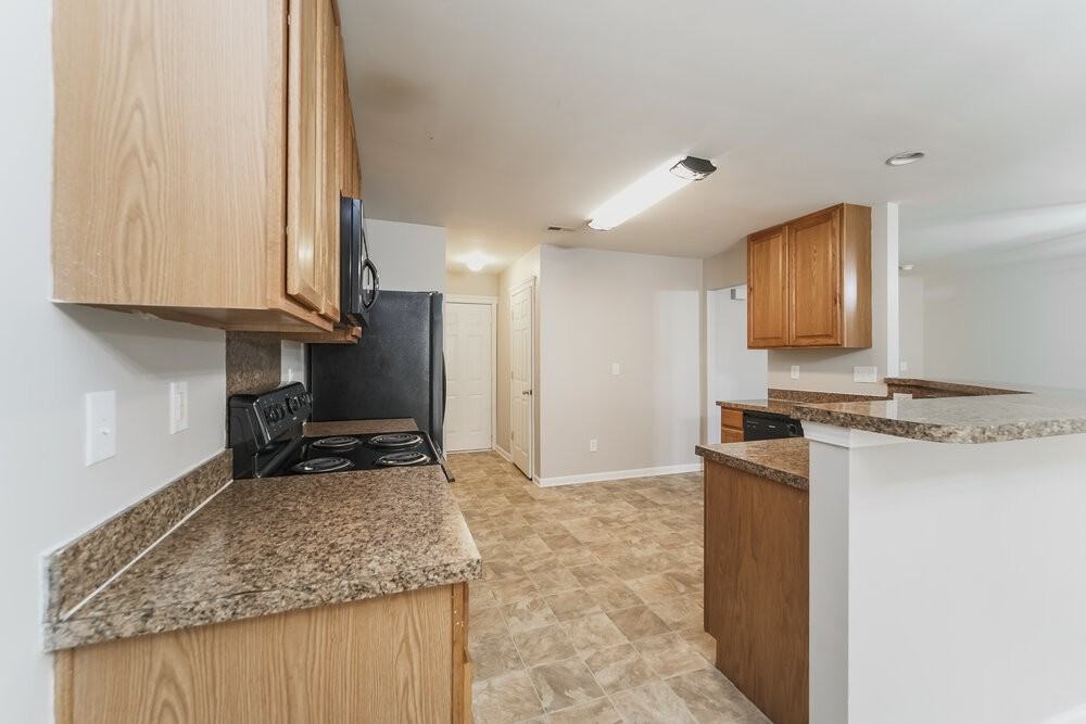 7950 Bristle Ln - Photo 7 of 17