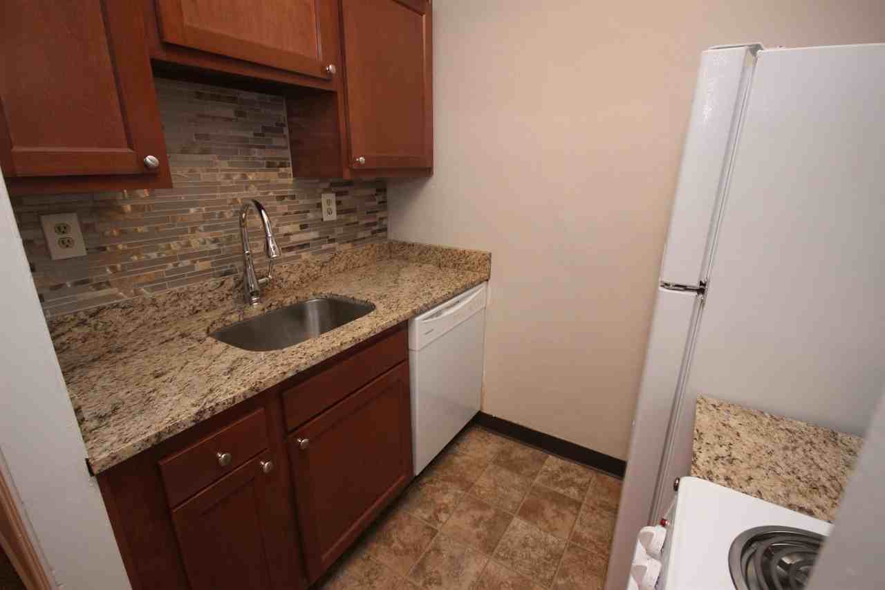 348 SOUTH HIGHLAND AVENUEAPT 101 #101 - Photo 4 of 7