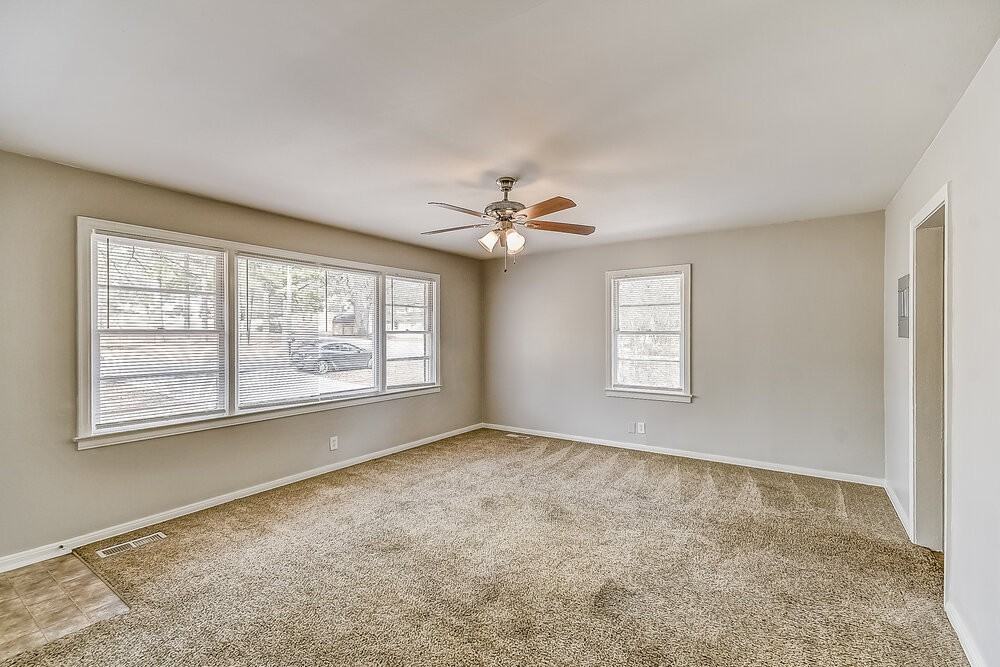 1521 27th Ave N - Photo 3 of 18