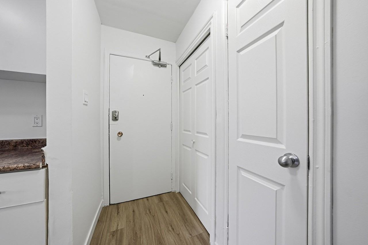 Westbrook Apartments - Photo 4 of 35