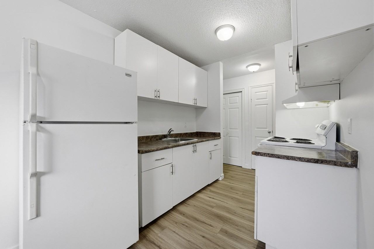 Westbrook Apartments - Photo 5 of 35