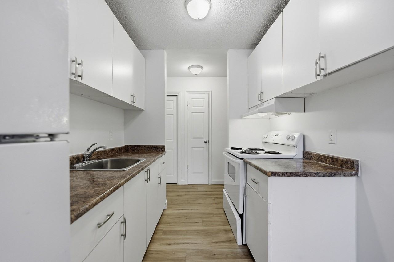 Westbrook Apartments - Photo 6 of 35