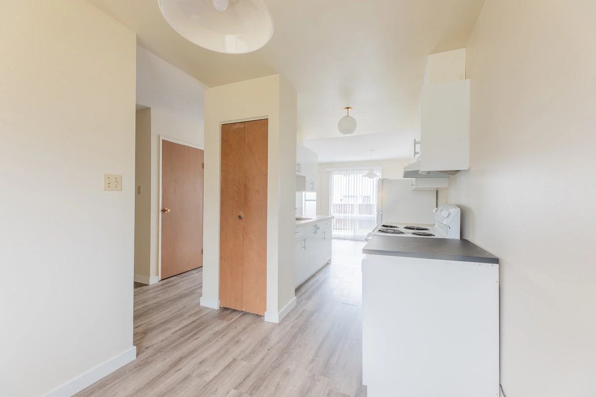 South Ridge Townhomes - Photo 5 of 44