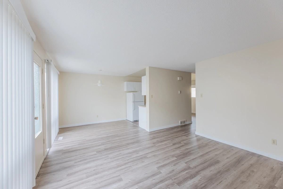 South Ridge Townhomes - Photo 7 of 44