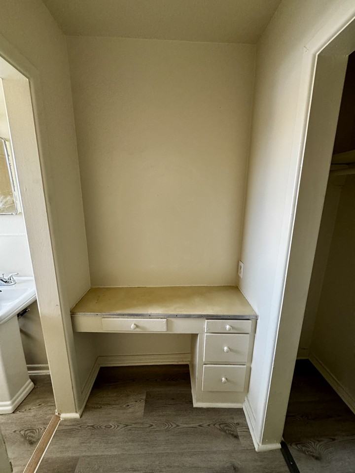 708 Ruby Ave - Photo 3 of 6