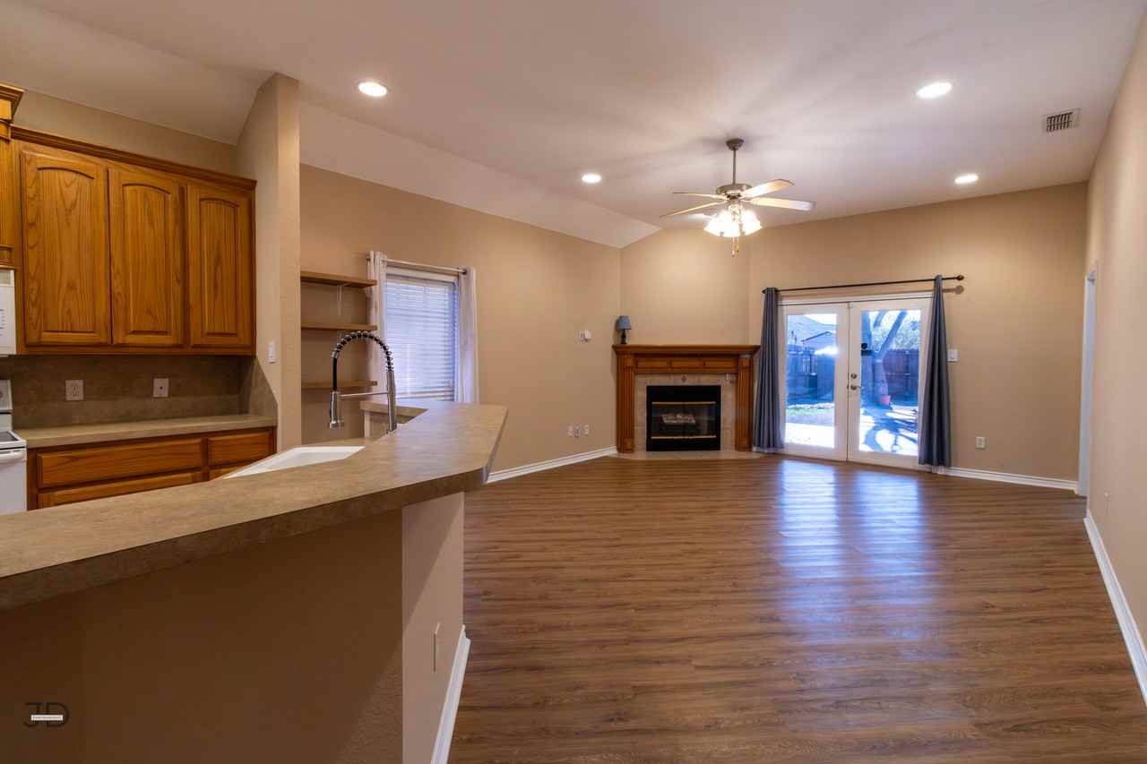 5400 Flo Dr #1 - Photo 4 of 26