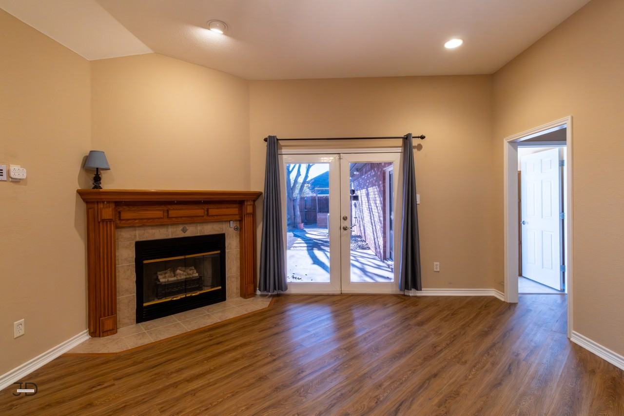 5400 Flo Dr #1 - Photo 5 of 26