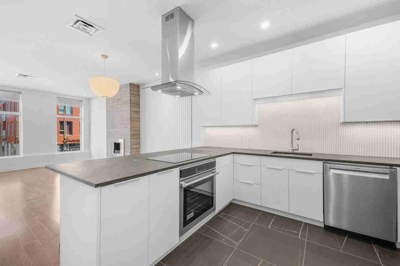 6426 Boul. St-Laurent - Photo 6 of 11