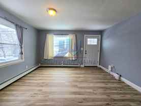 624 Sabattus St 1st Fl - Photo 1 of 1