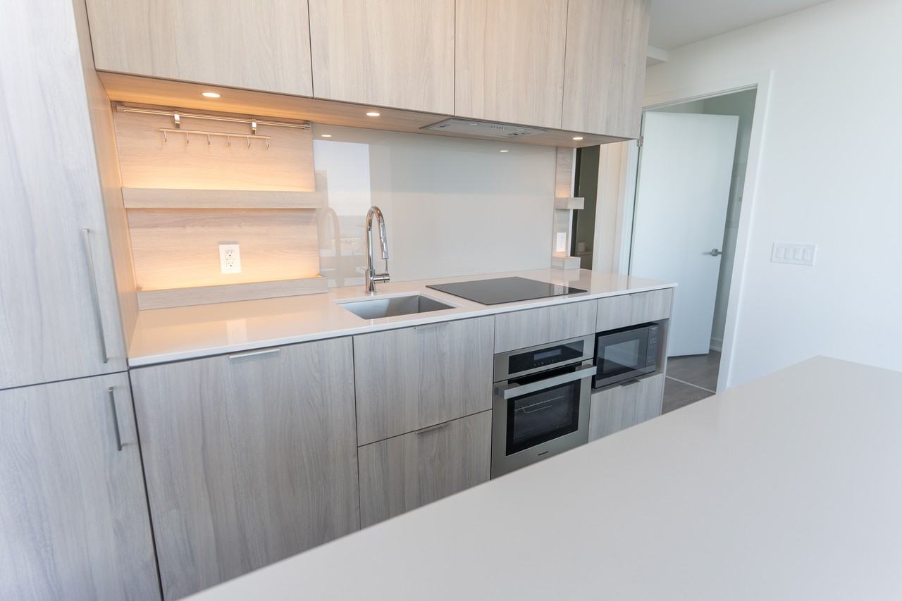 28 Residential Condominium #1008 - Photo 7 of 24