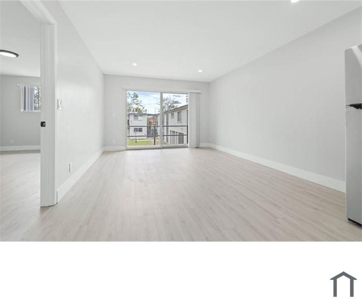 Samson Equities - Photo 4 of 39