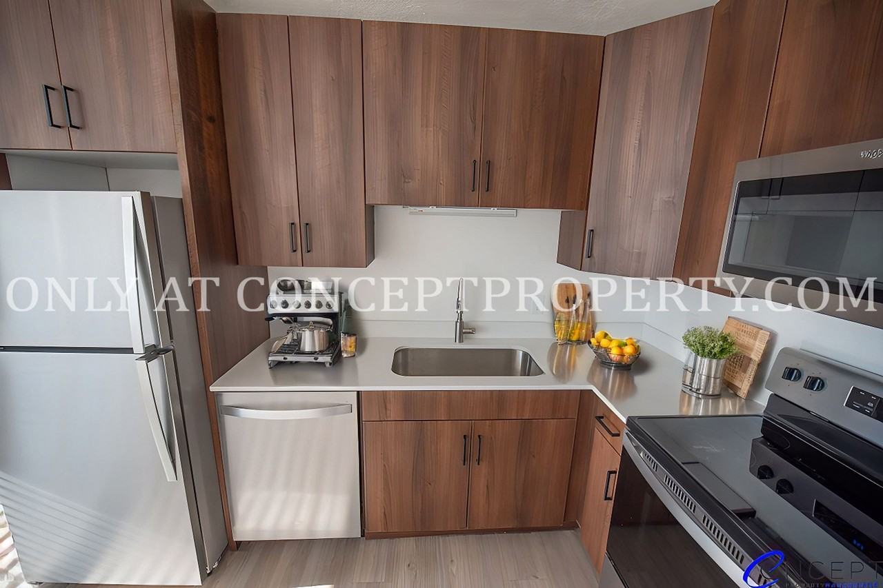 49 South 400 East - Photo 4 of 50