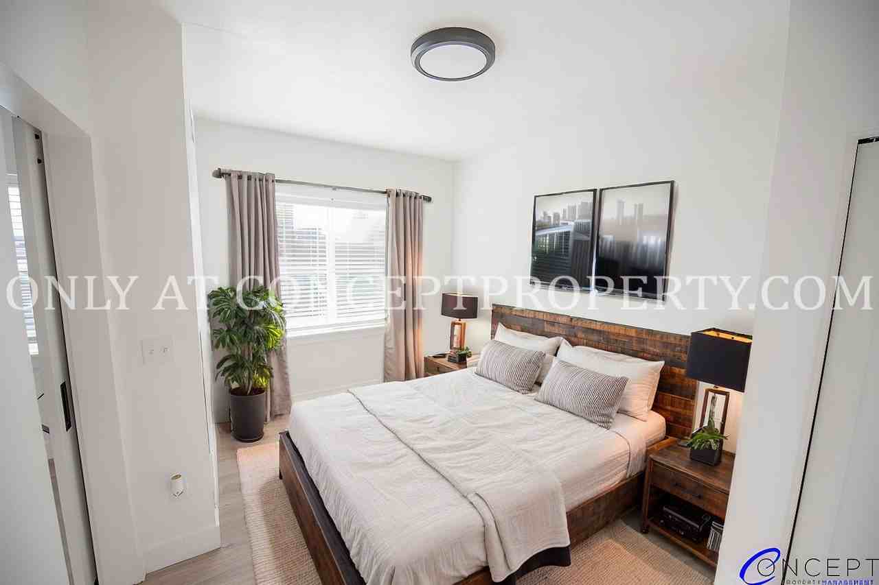 49 South 400 East - Photo 5 of 50