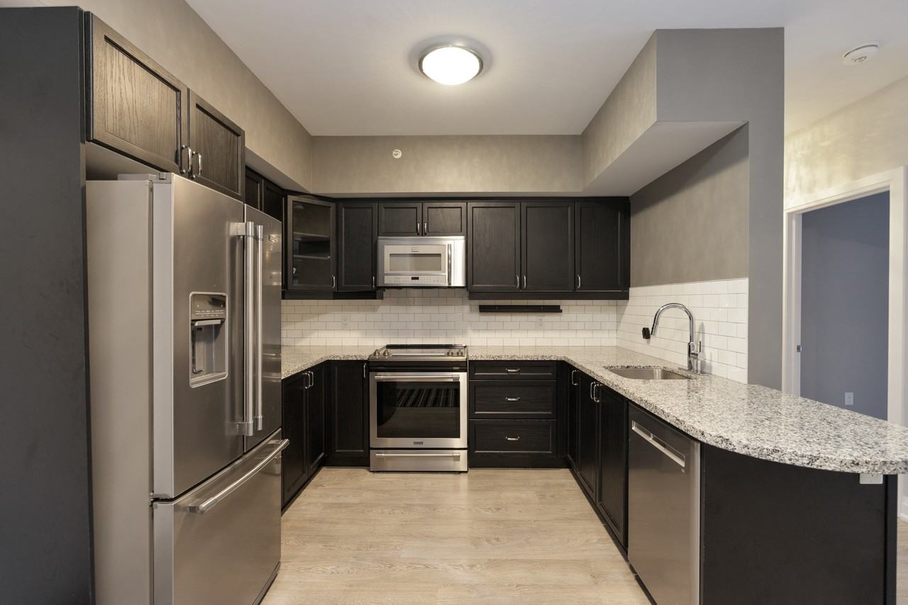 304 Essa Rd - Photo 5 of 50