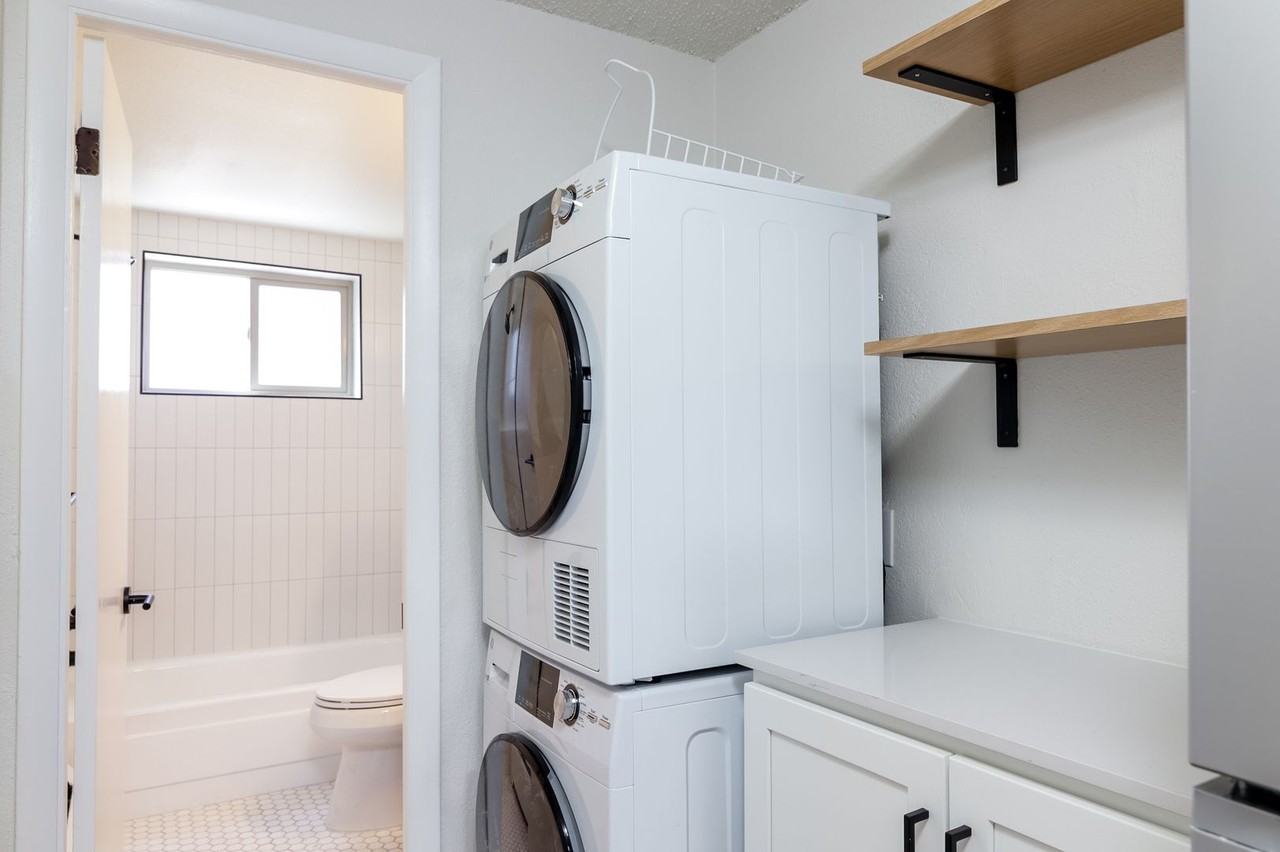 Miner Court - Photo 6 of 11