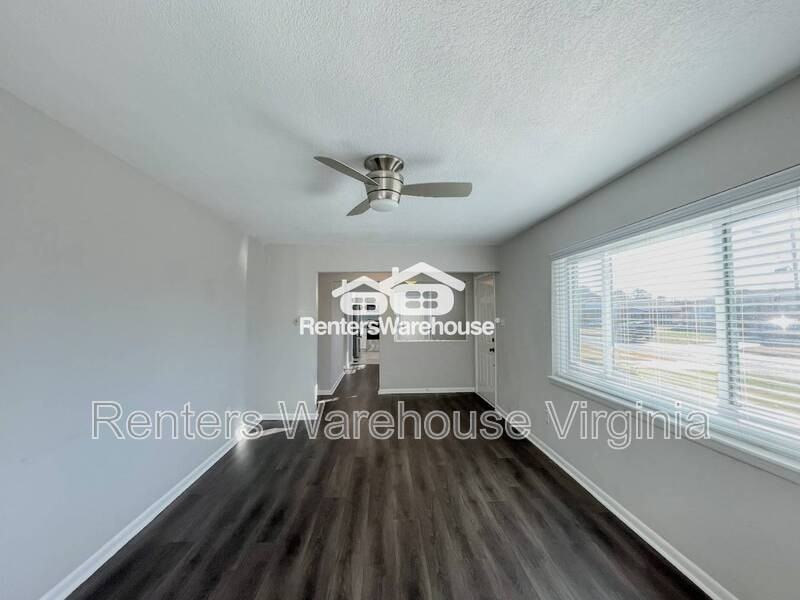 712 Houdon Ln - Photo 4 of 27