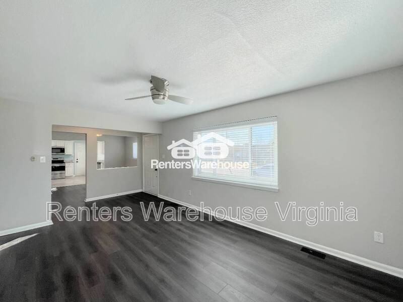 712 Houdon Ln - Photo 3 of 16