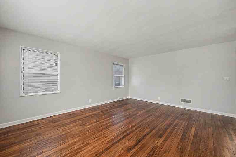 1612 S 32nd Ave #1612S32nd2 - Photo 3 of 17