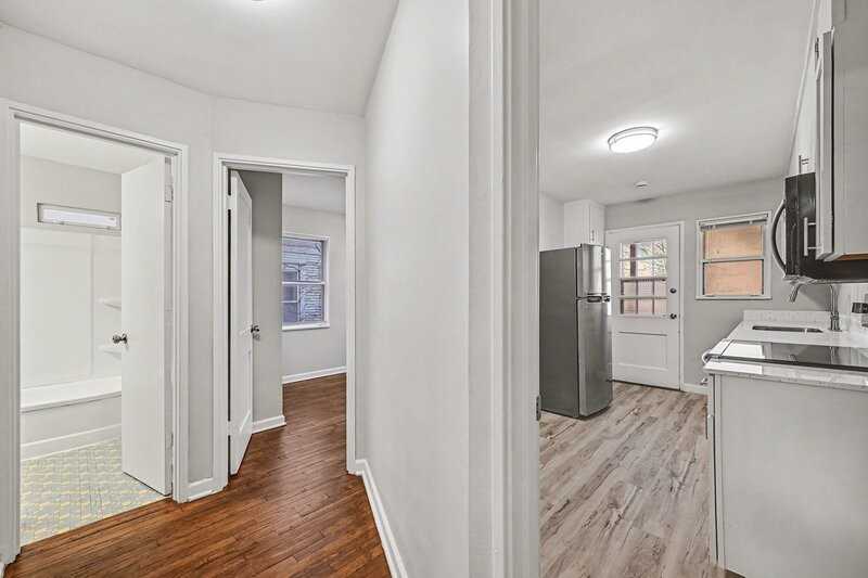 1612 S 32nd Ave #1612S32nd2 - Photo 6 of 17